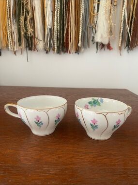 Vintage Floral Porcelain Tea Cups with Gold Trim- giftcraft Japan